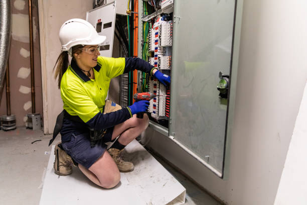 Best Licensed Electrician  in Crump, TN